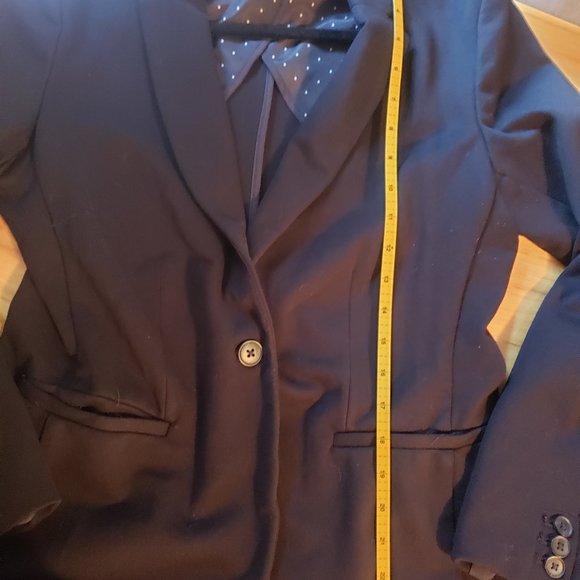 Old navy classic blazer, size medium - Picture 2 of 6